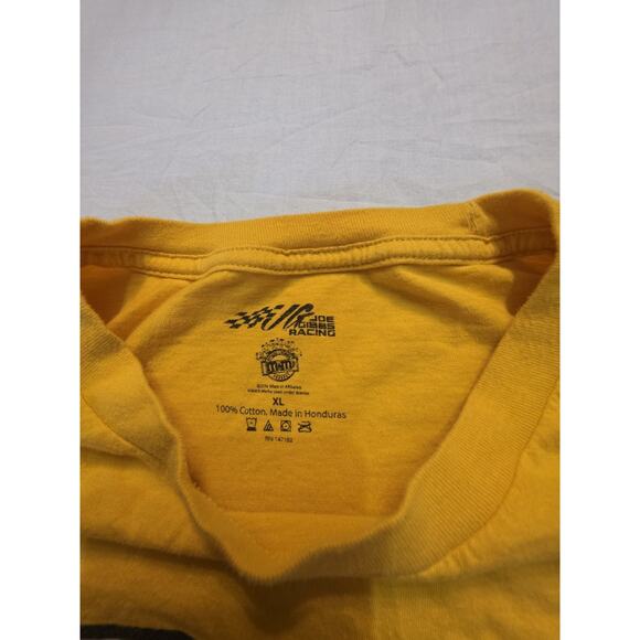 Kyle Busch #18 Nascar M&M Men's Size Xl Short Sleeve Yellow T-Shirt - Picture 4 of 6